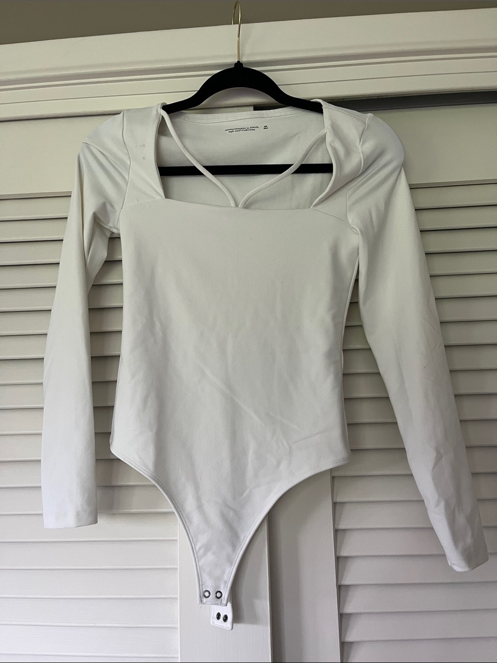 Abercrombie & Fitch White Long-Sleeve Square Neck Bodysuit